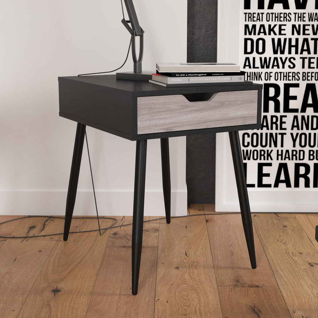 Grafton End Table with Drawer - Black Oak